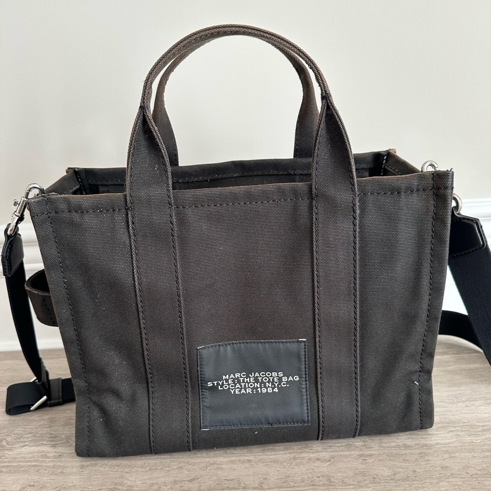 Marc Jacobs Black Canvas Tote Bag - Picture 9 of 11